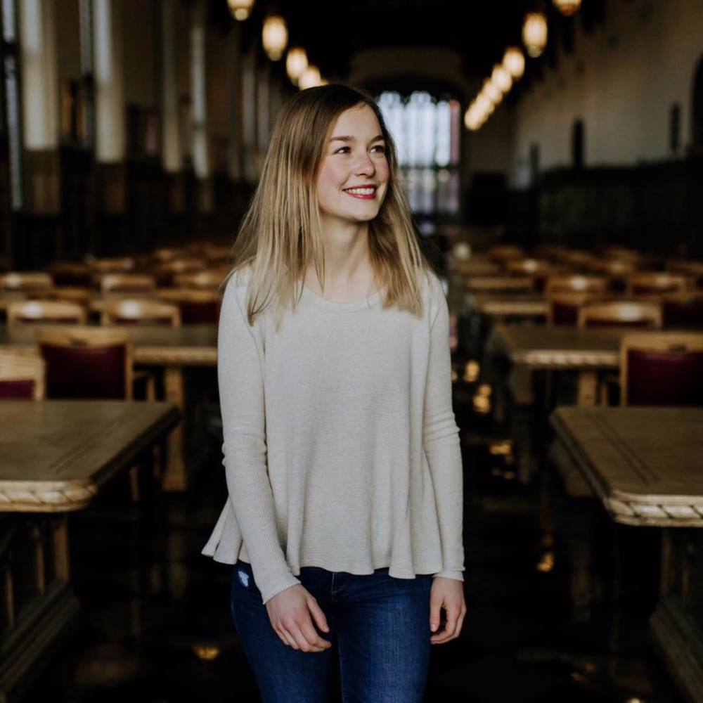 Meet your Posher, Manon